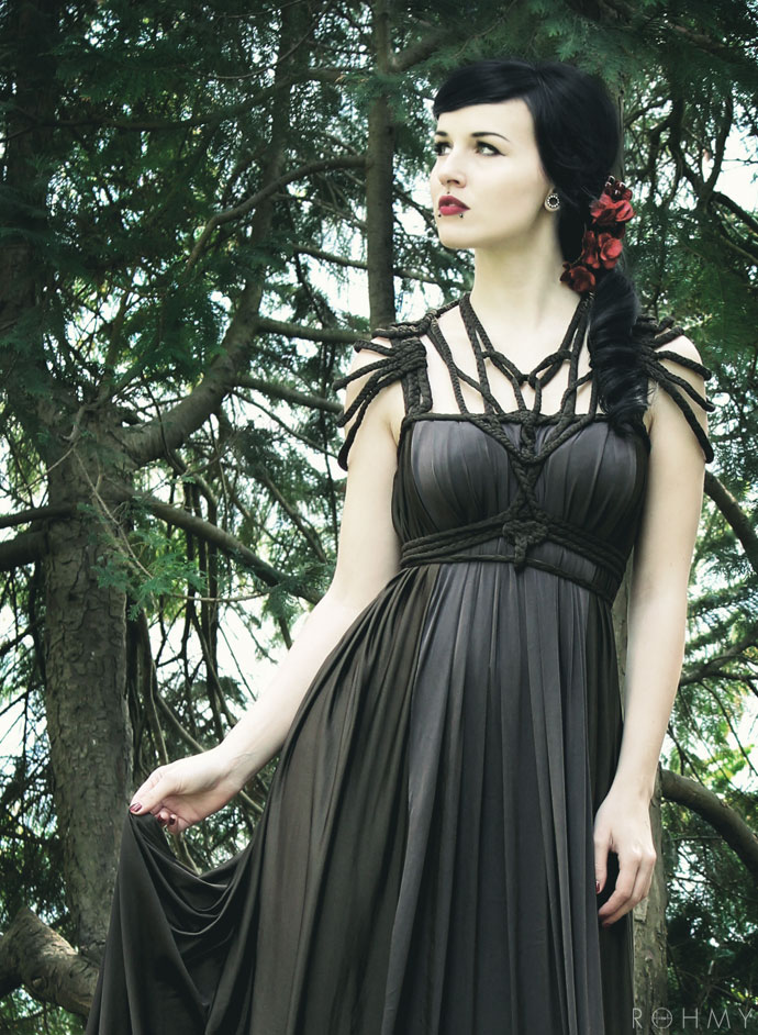 ROHMY Couture : Dress "Daphne" / Sirens Collection / Dark Wedding Dress /// Oder via www.rohmy.net /// Model: Mrs. Gravedigger