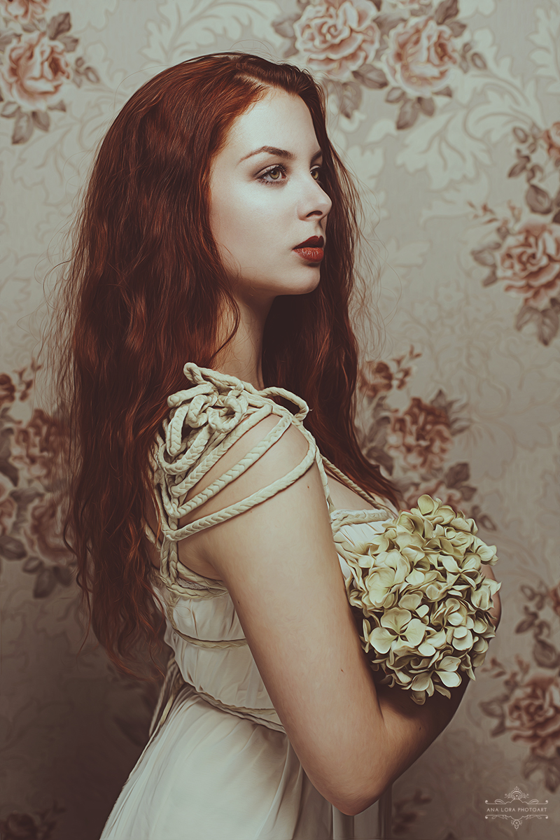 Dress: ROHMY (Shop) Photo: Ana Lora Photoart Model: Moony Mara Studio: mintstudio.de