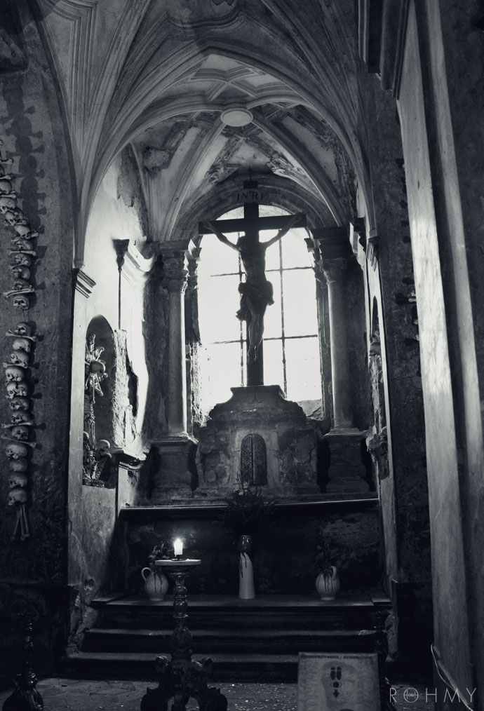 Die Knochenkirche /Sedlec Ossuary, Kutná Hora/ Czech Republik via allaboutrohmy.com