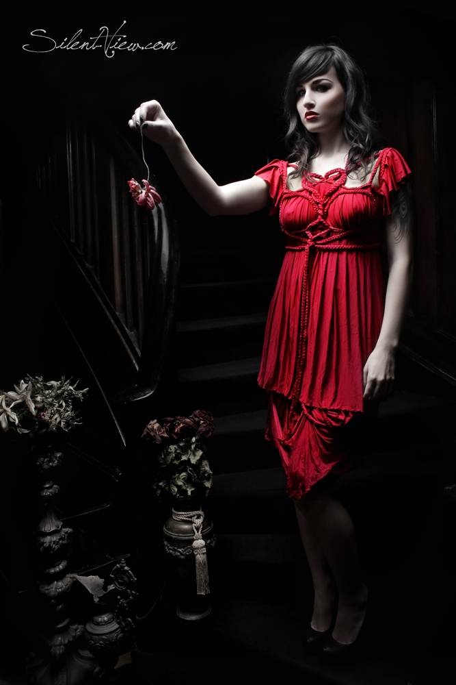 Fashion: ROHMY Couture / Photography: Silent View / Model: Mrs. Gravedigger