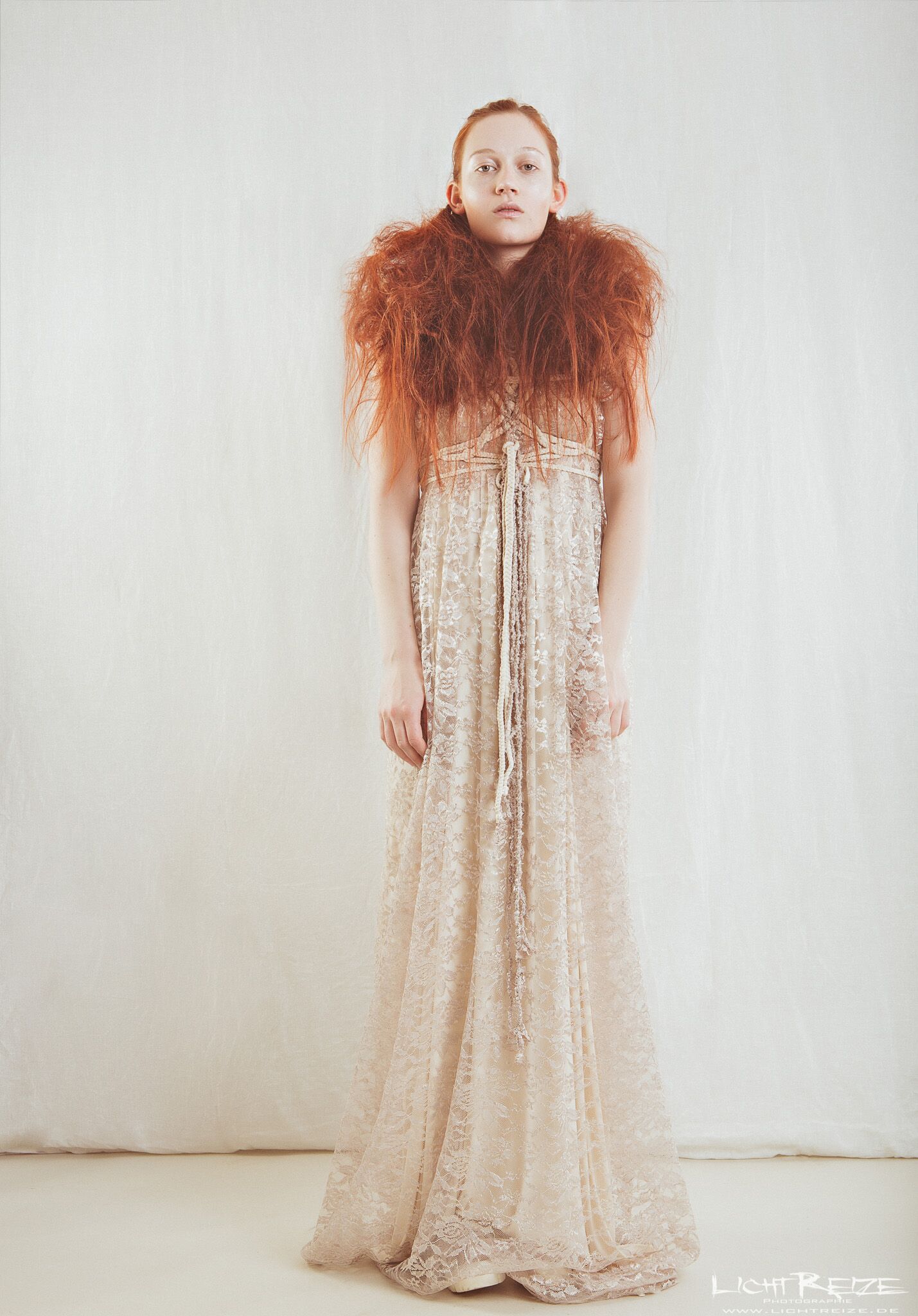 ROHMY Couture "Flora" Weddingdress /// Foto: LichtReize / Model: Lisa O. / Hair & Make Up: Ilka Preuth